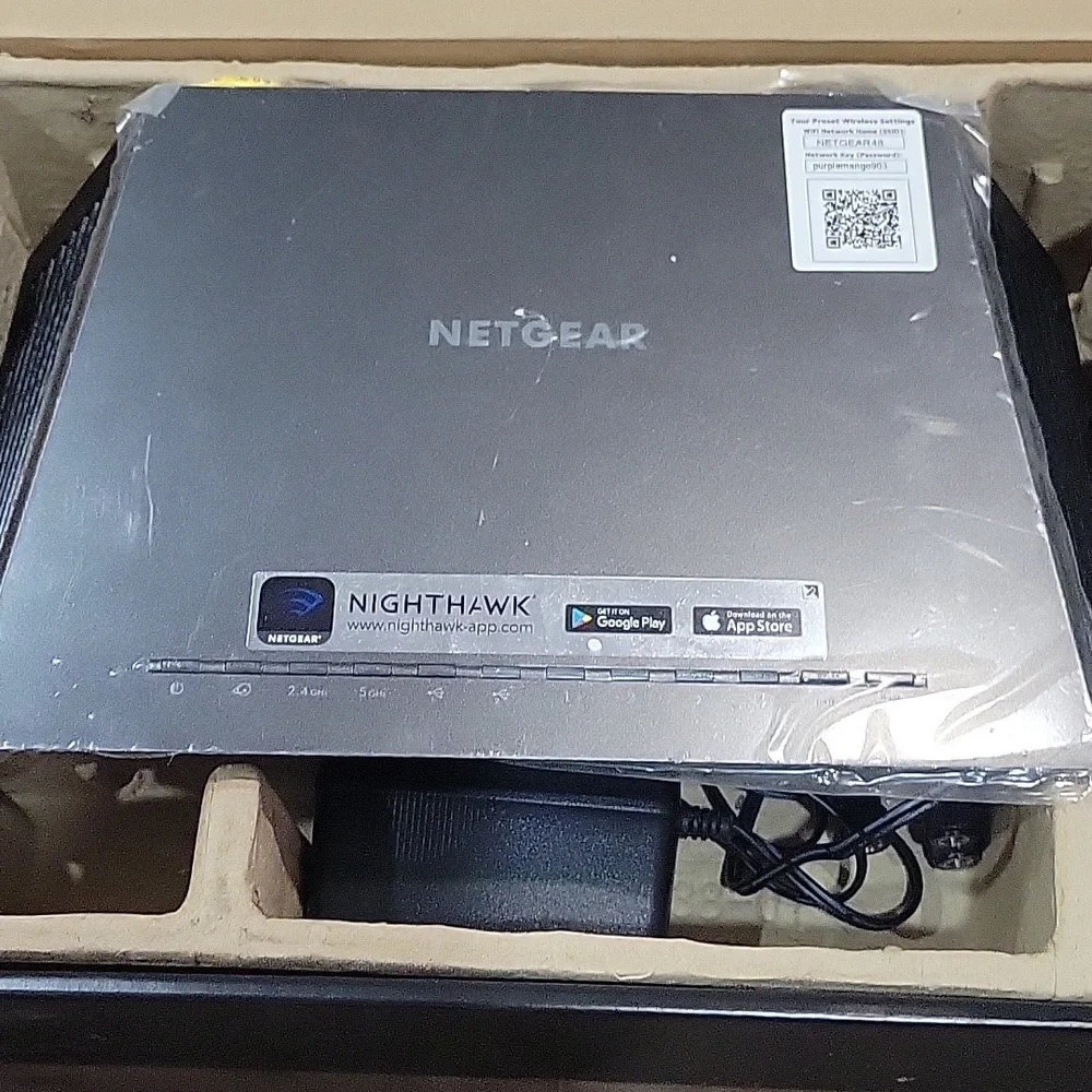 NETGEAR Nighthawk AC1900 Smart Wifi Router - Picture 2 of 4